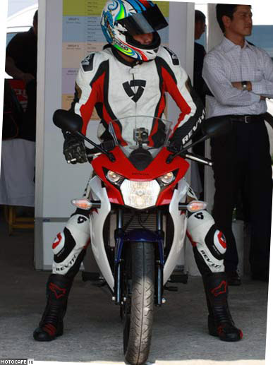 Honda CBR125R и CBR150R 2011 Honda CBR125R и CBR150R 2011